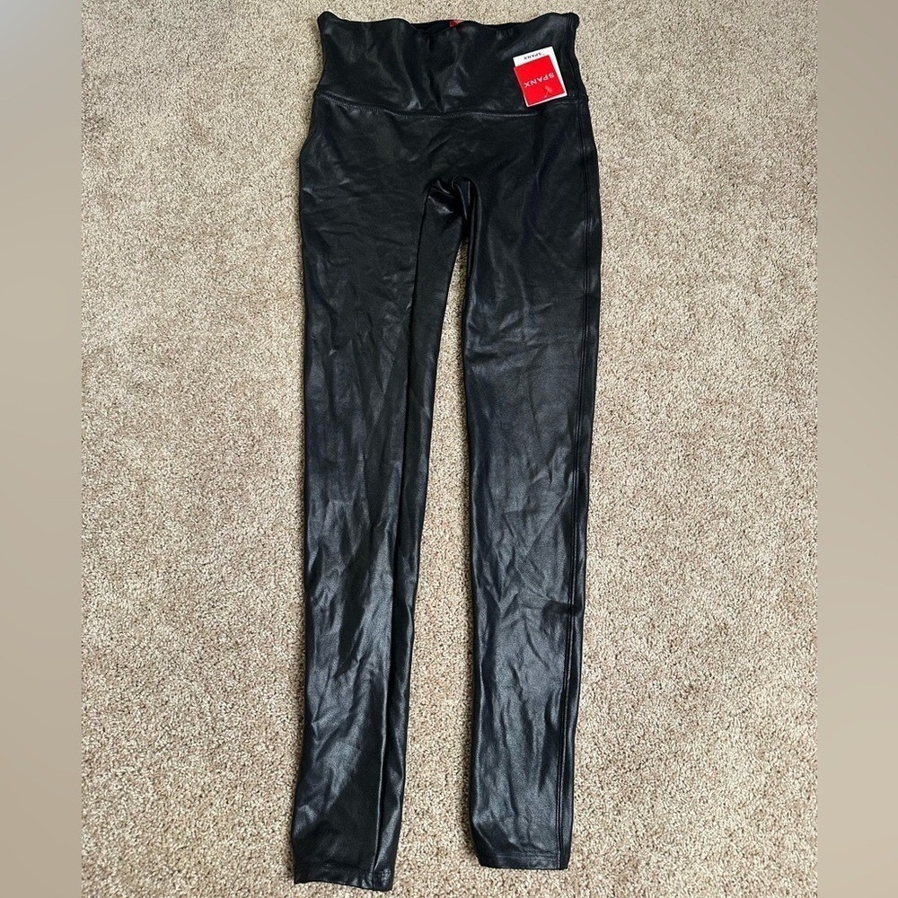 Spanx Faux‎ Leather Leggings NWT Size Medium